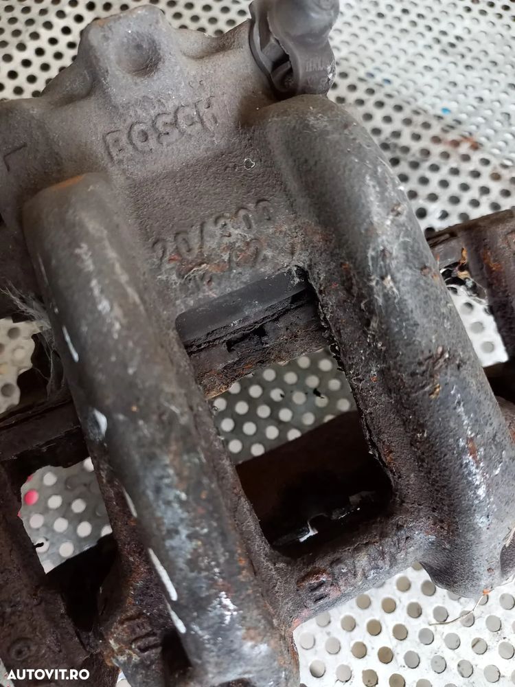 Etrier Spate Bmw F30 F31 F32 F33 F34 F36 F20 F21 F22 F23 - Dezmembrez Bmw - Dezmembrari Arad - 8
