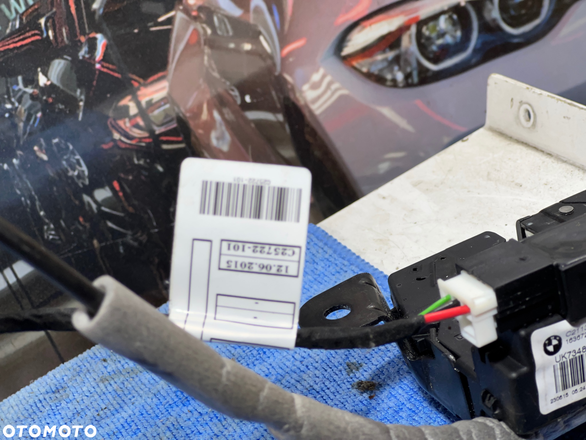 BMW 2 F45 F46  ZAMEK DOCIĄG KLAPY BAGAŻNIKA 7348531 7348530 - 6