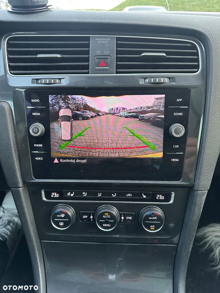 Volkswagen Golf 1.0 TSI (BlueMotion Technology) DSG Comfortline - 24