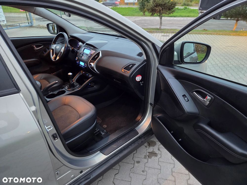 Hyundai ix35 2.0 4WD Premium - 28