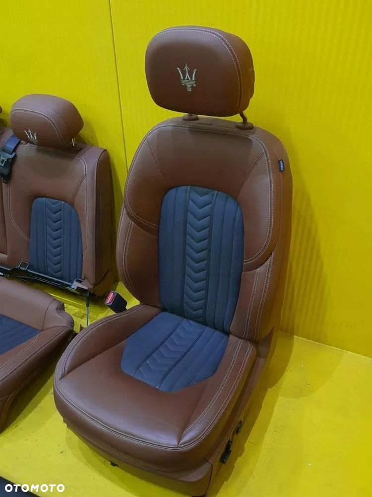MASERATI LEVANTE FOTELE KANAPA BOCZKI TUNEL SKÓRA - 6