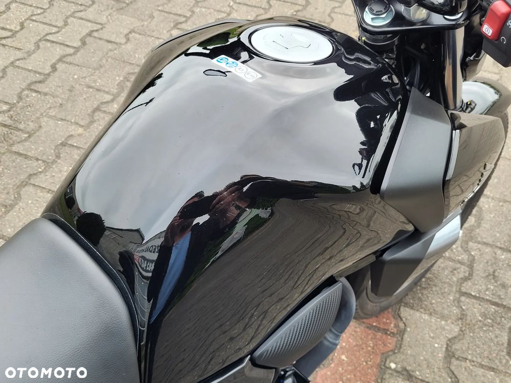 Honda CB - 15