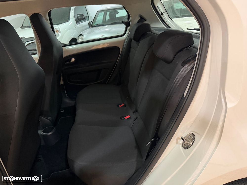 VW Up! 1.0 Move - 12