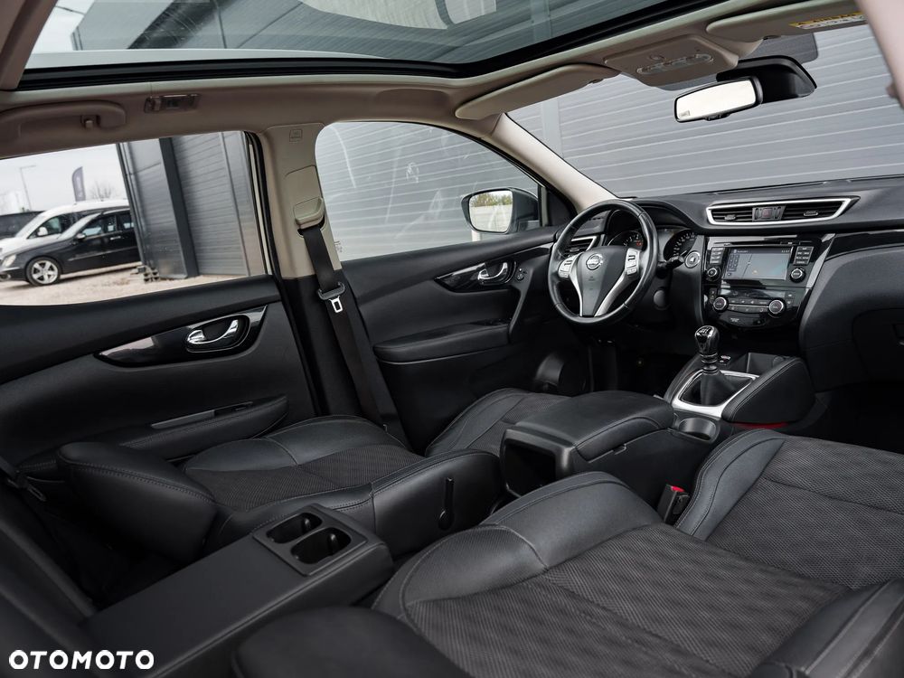 Nissan Qashqai 1.2 DIG-T Tekna+ - 17