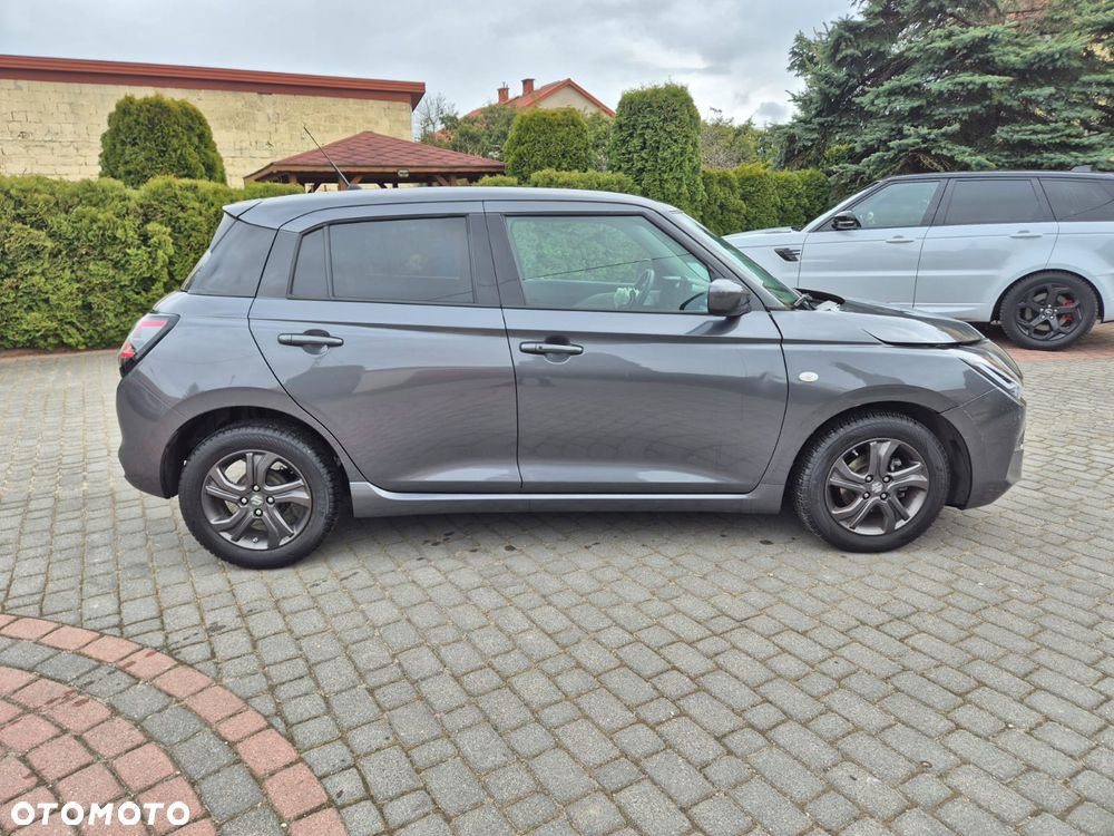 Suzuki Swift 1.2 Dualjet SHVS Premium Plus CVT - 13