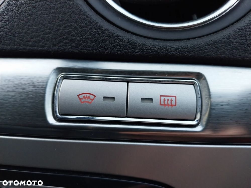 Ford S-Max 2.0 Titanium - 12