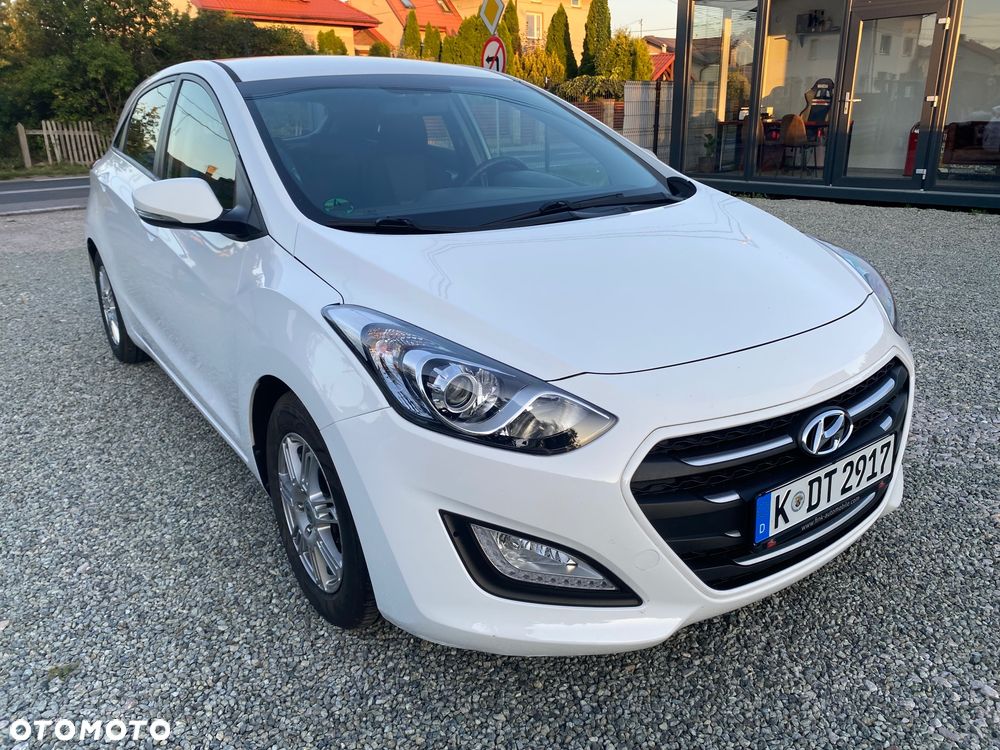 Hyundai i30 blue 1.4 Style - 8