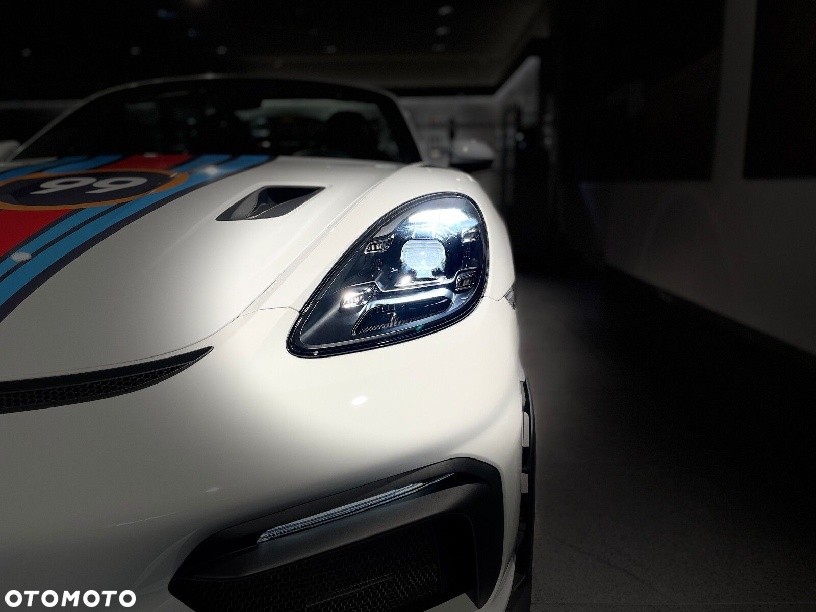 Porsche 718 Spyder - 23