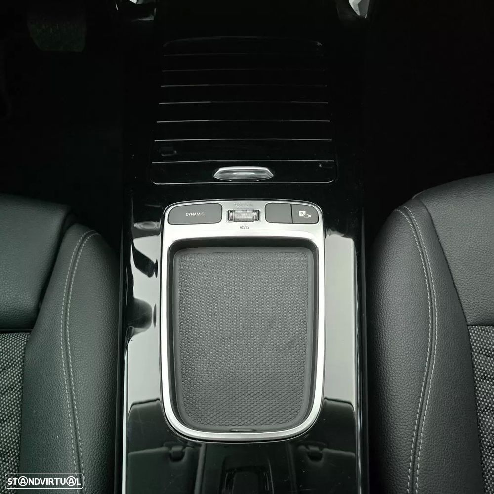 Mercedes-Benz A 200 Standard - 28