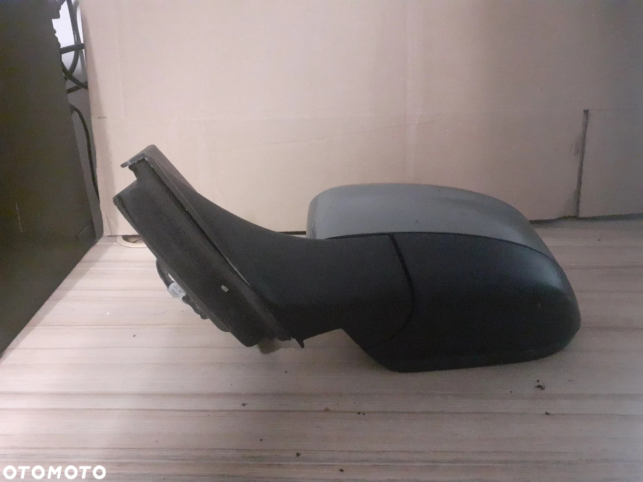 # LUSTERKO LEWE FORD MONDEO MK4 5PIN T6 - 4