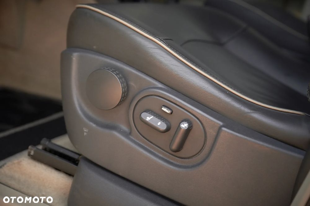 Renault Grand Espace 3.5 V6 Initiale - 25