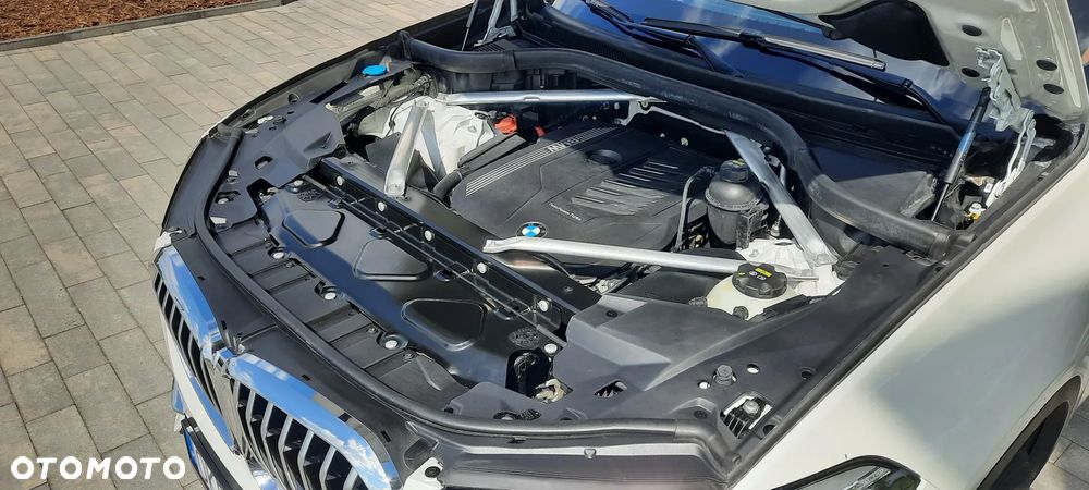 BMW X5 xDrive40i - 14