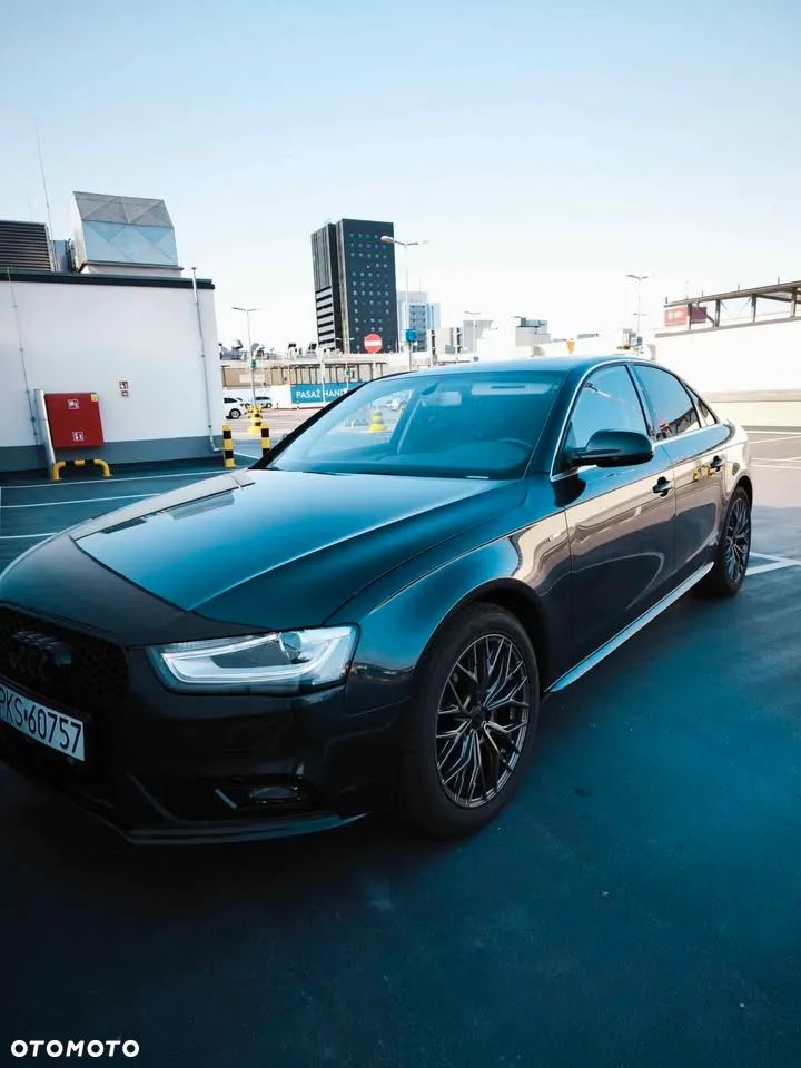 Audi A4 Limousine - 10