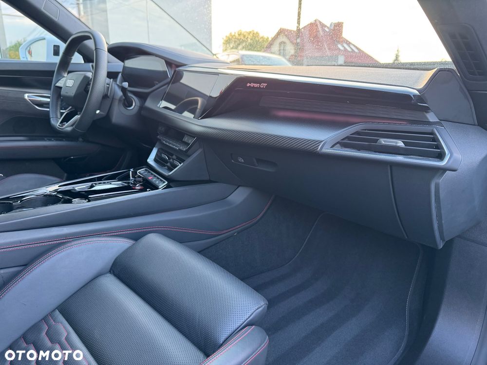 Audi e-tron GT 105kWh S Launch Edition Quattro - 25