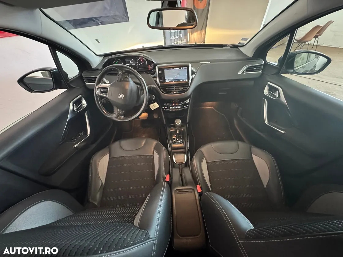 Peugeot 2008 PureTech 110 Stop&Start EAT6 Allure - 7