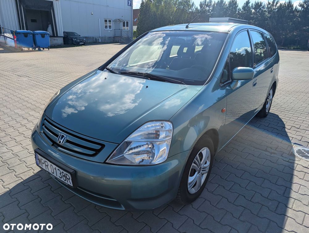 Honda Stream - 2