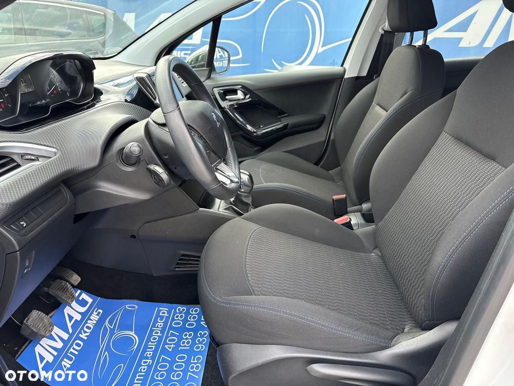 Peugeot 208 PureTech 82 Start & Stop Style - 14