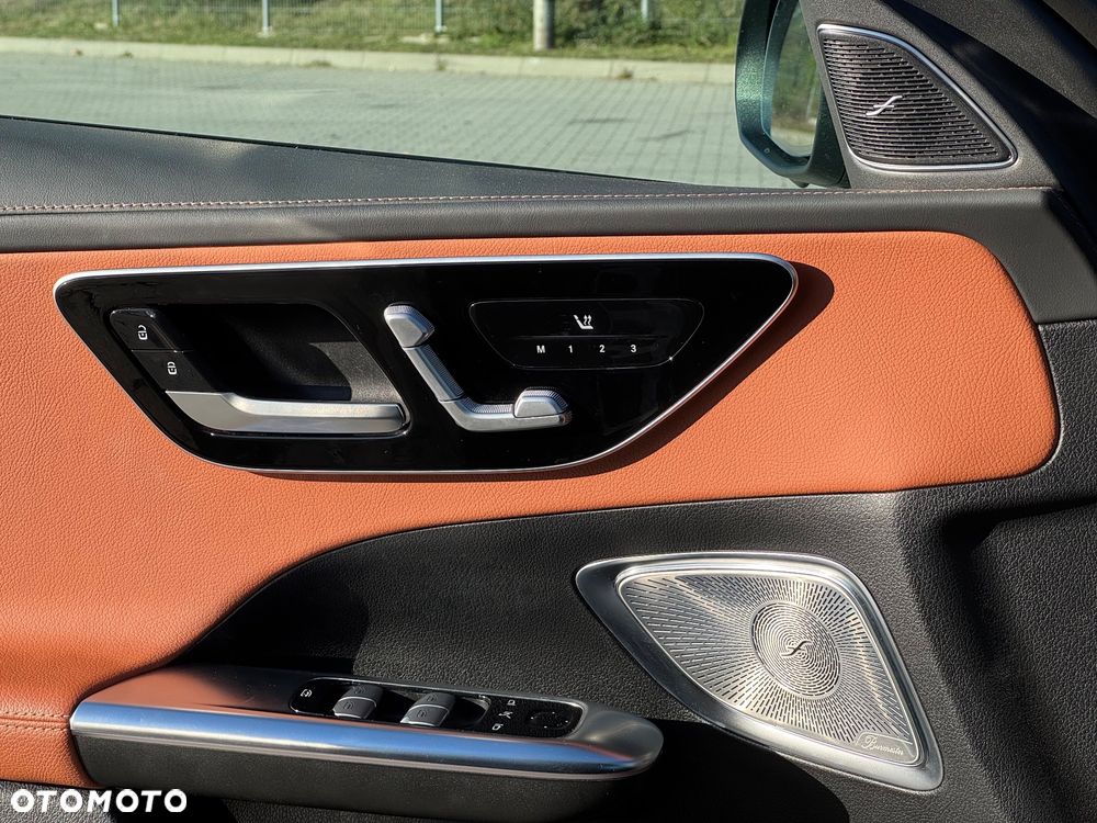 Mercedes-Benz Klasa C 300 4Matic T 9G-TRONIC AMG Line - 8