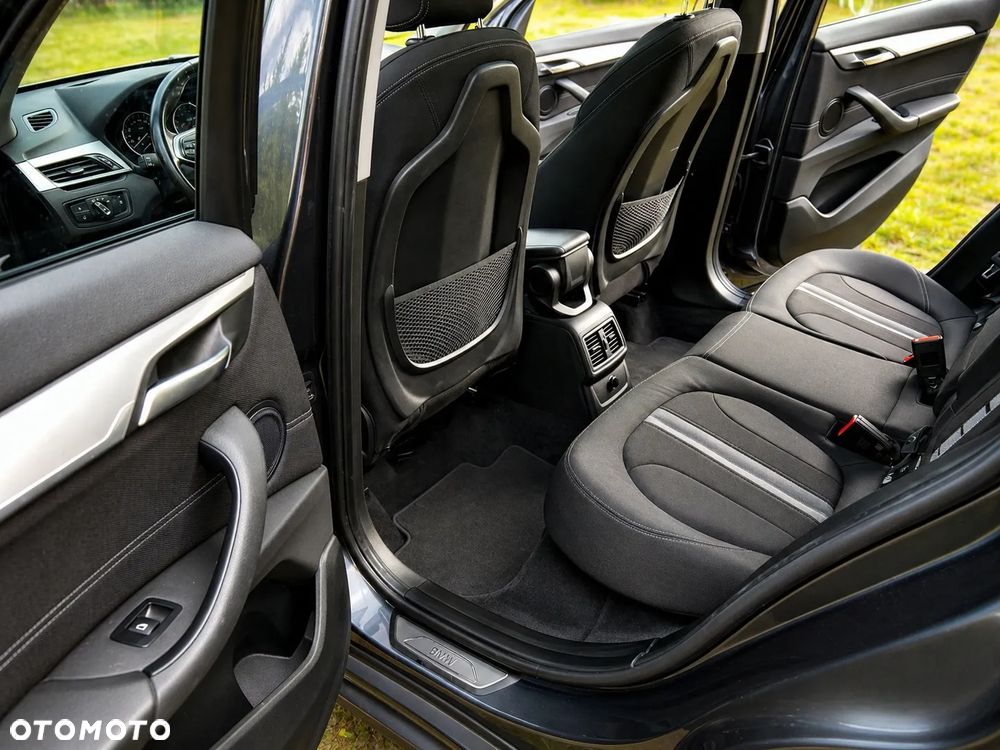 BMW X1 xDrive20d Sport Line sport - 9