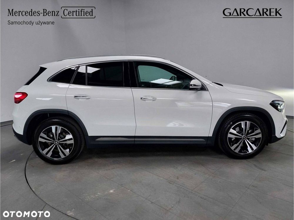 Mercedes-Benz GLA 200 Progressive - 9