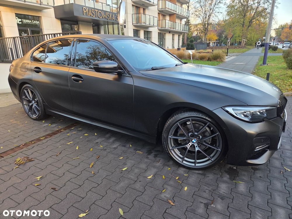BMW Seria 3 320i xDrive M Sport sport - 17