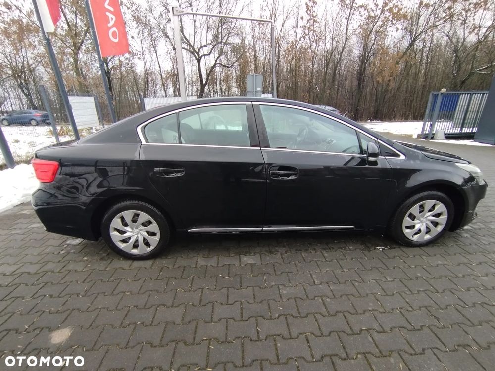 Toyota Avensis 2.0 D-4D Premium - 4