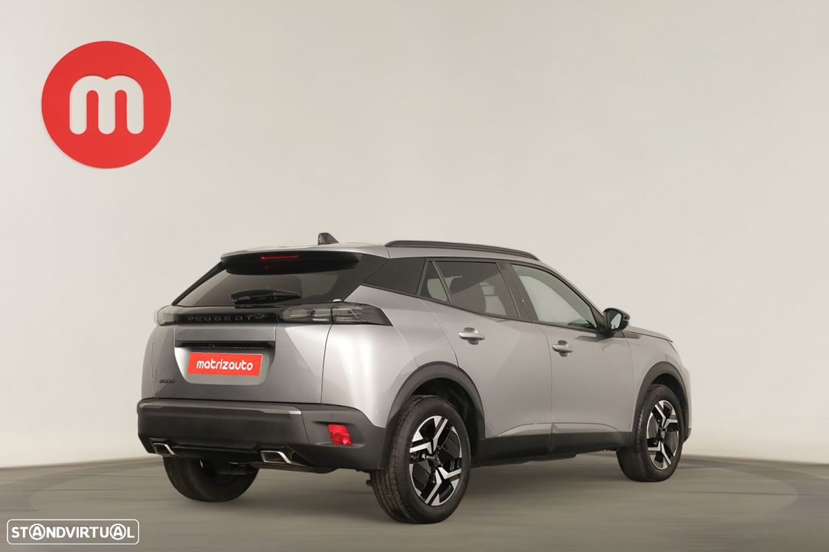 Peugeot 2008 1.2 PureTech Allure EAT8 - 4