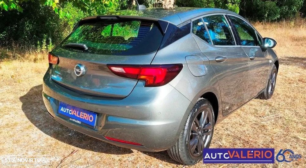 Opel Astra 1.2 T Design & Tech S/S - 8