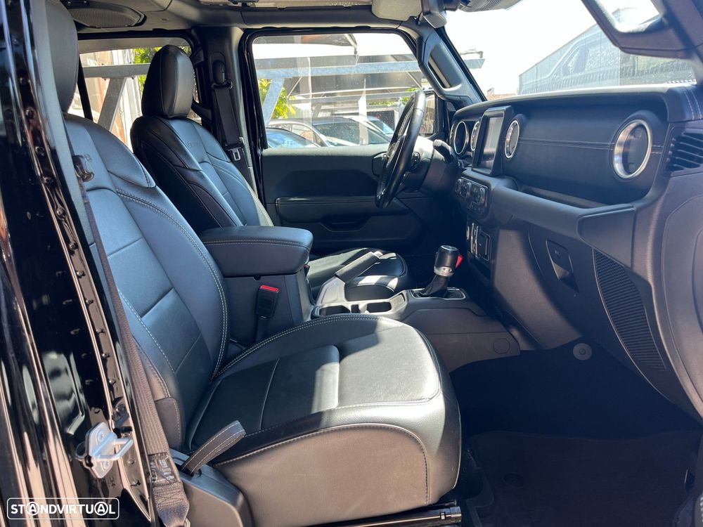 Jeep Gladiator 3.0 CRD Overland AT8 - 58
