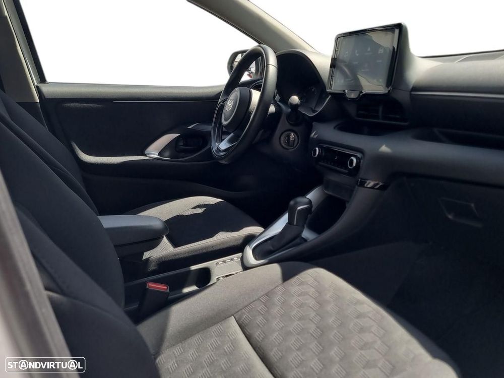 Toyota Yaris - 7