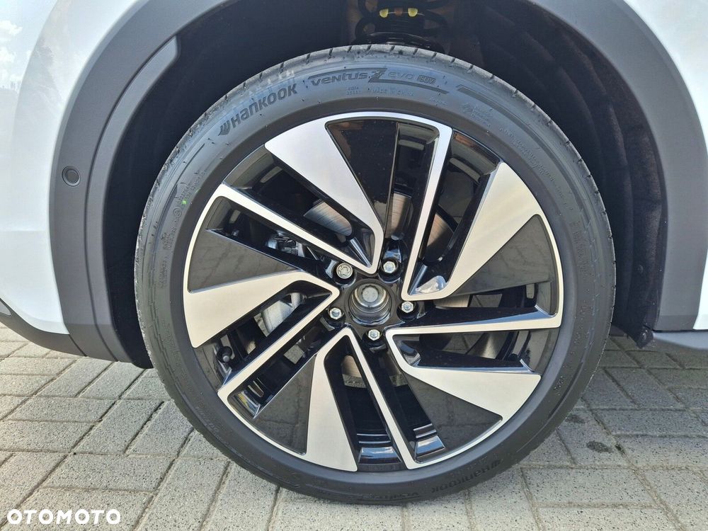 Volkswagen T-Roc - 12