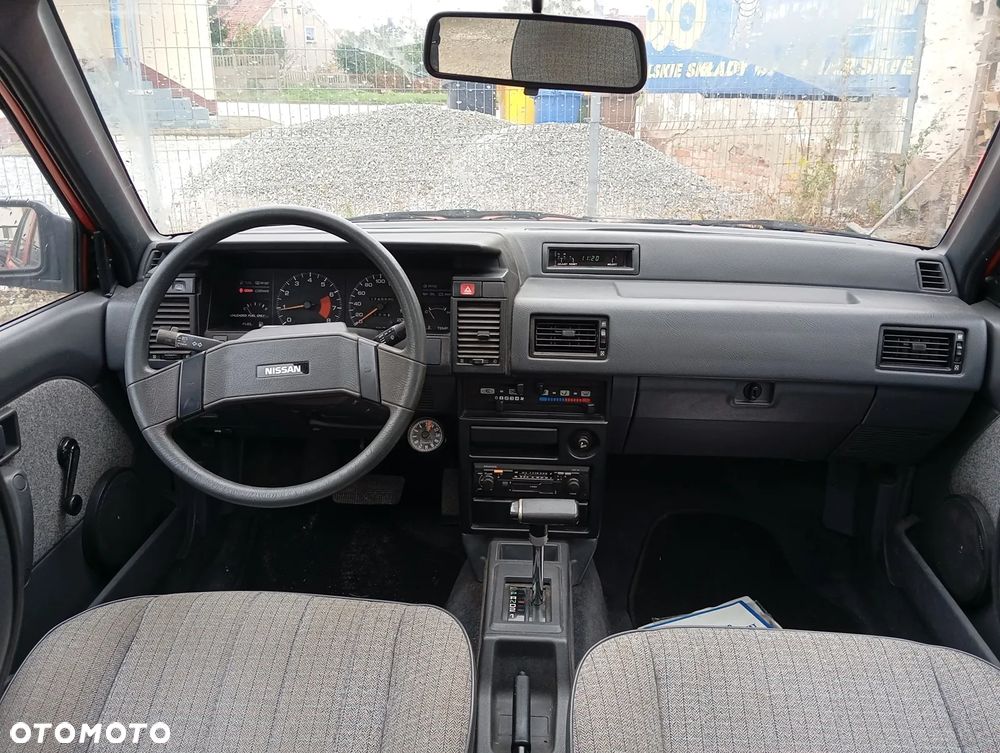 Nissan Sunny - 5