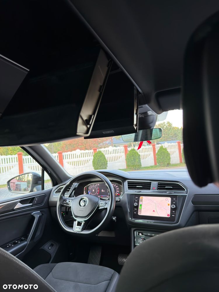 Volkswagen Tiguan - 19