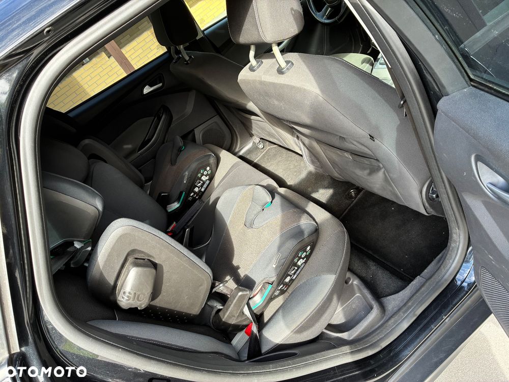 Ford Focus - 25