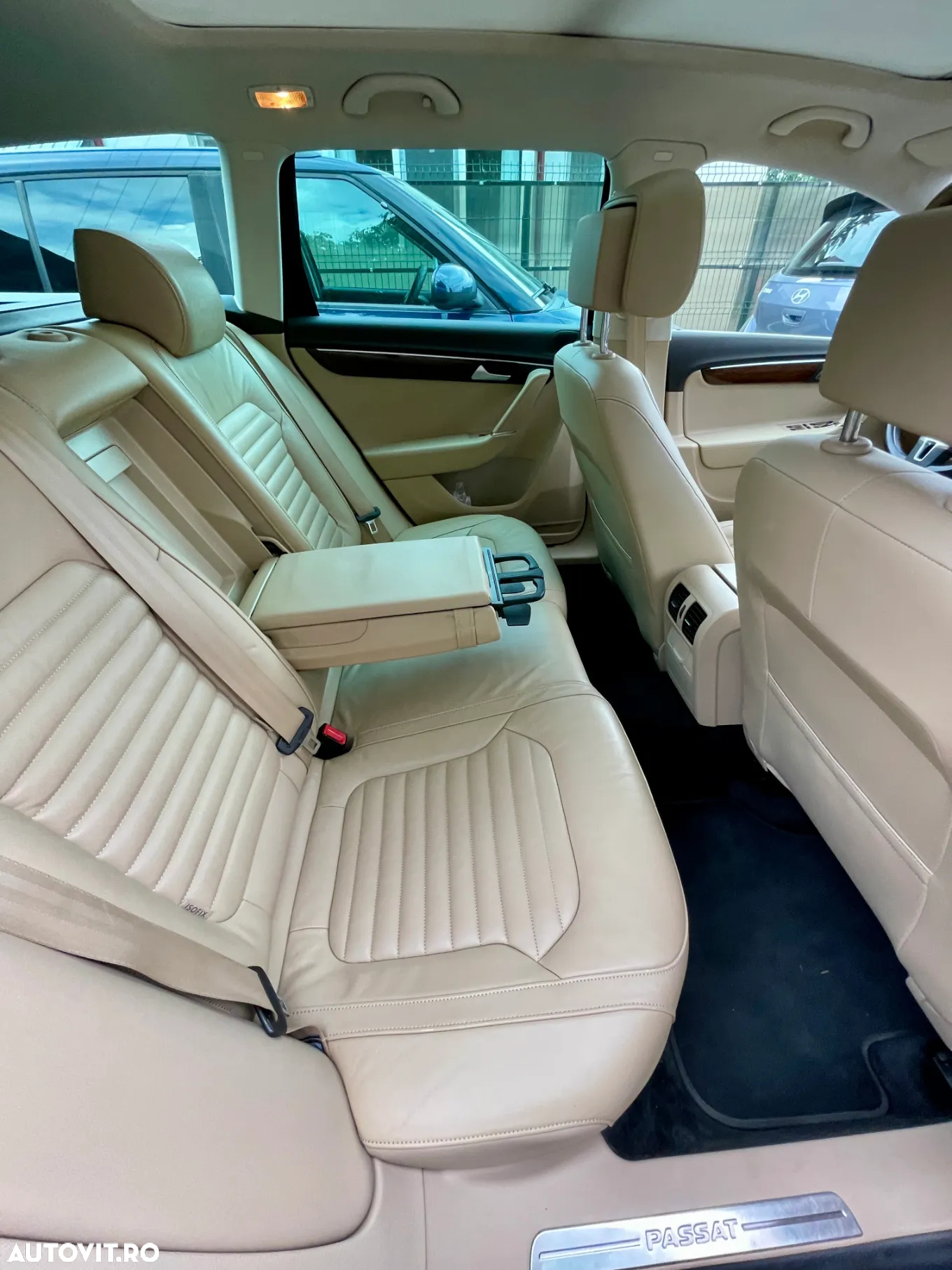 Volkswagen Passat Variant 1.6 TDI BlueMotion Technology Comfortline - 16