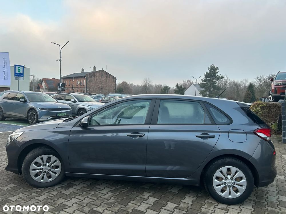 Hyundai i30 1.4 Classic + - 8