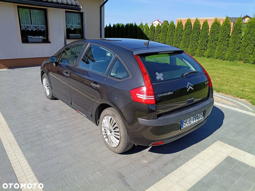 Citroën C4 1.6 16V Confort - 18