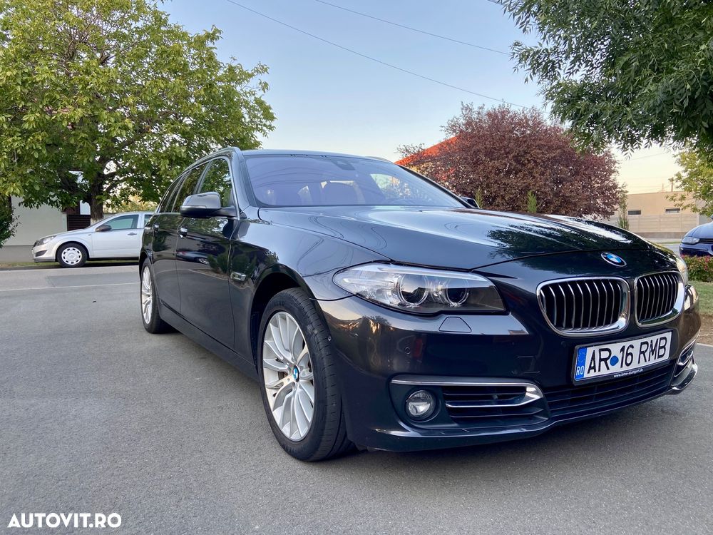 BMW Seria 5 525d xDrive - 10