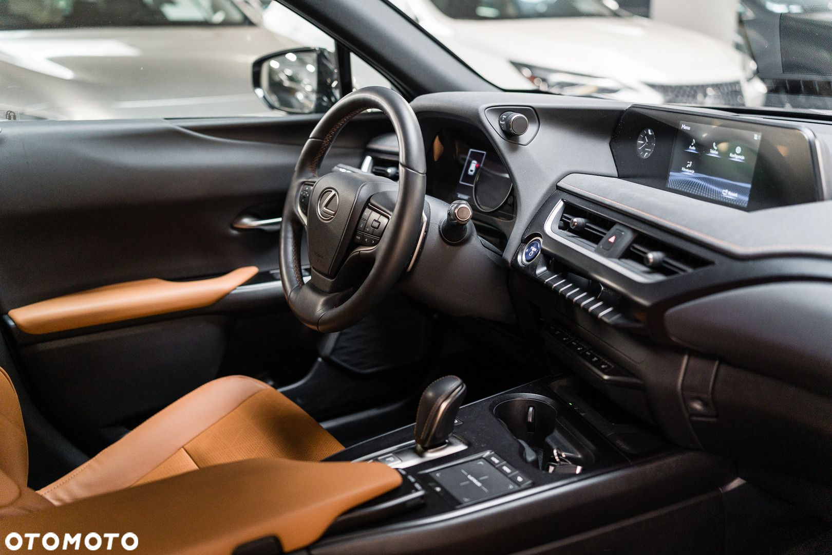 Lexus UX - 18