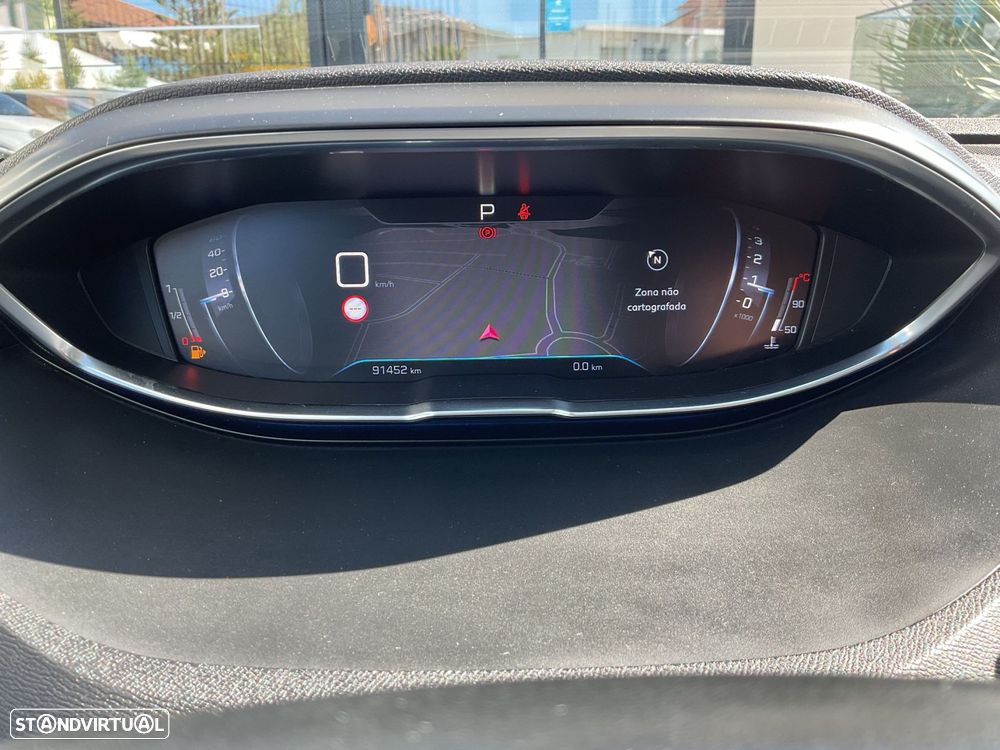 Peugeot 3008 1.5 BlueHDi Allure Pack EAT8 - 22