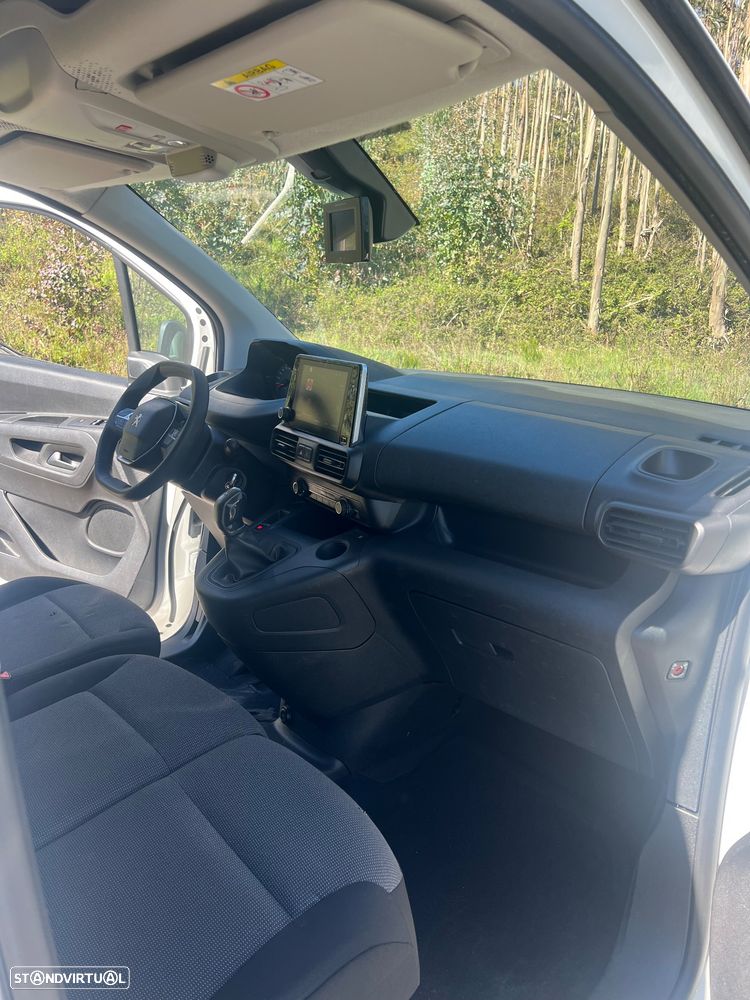 Peugeot Partner Asphalt - 17