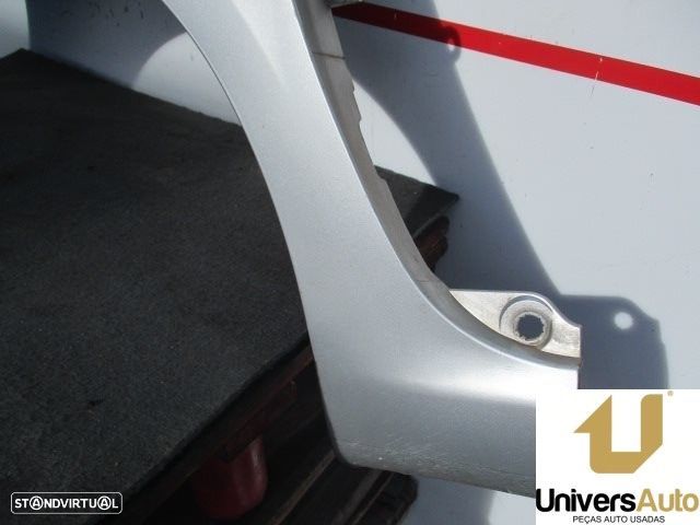 GUARDA-LAMAS FRONTAL ESQUERDO PEUGEOT 307 CC 2004 - - 1