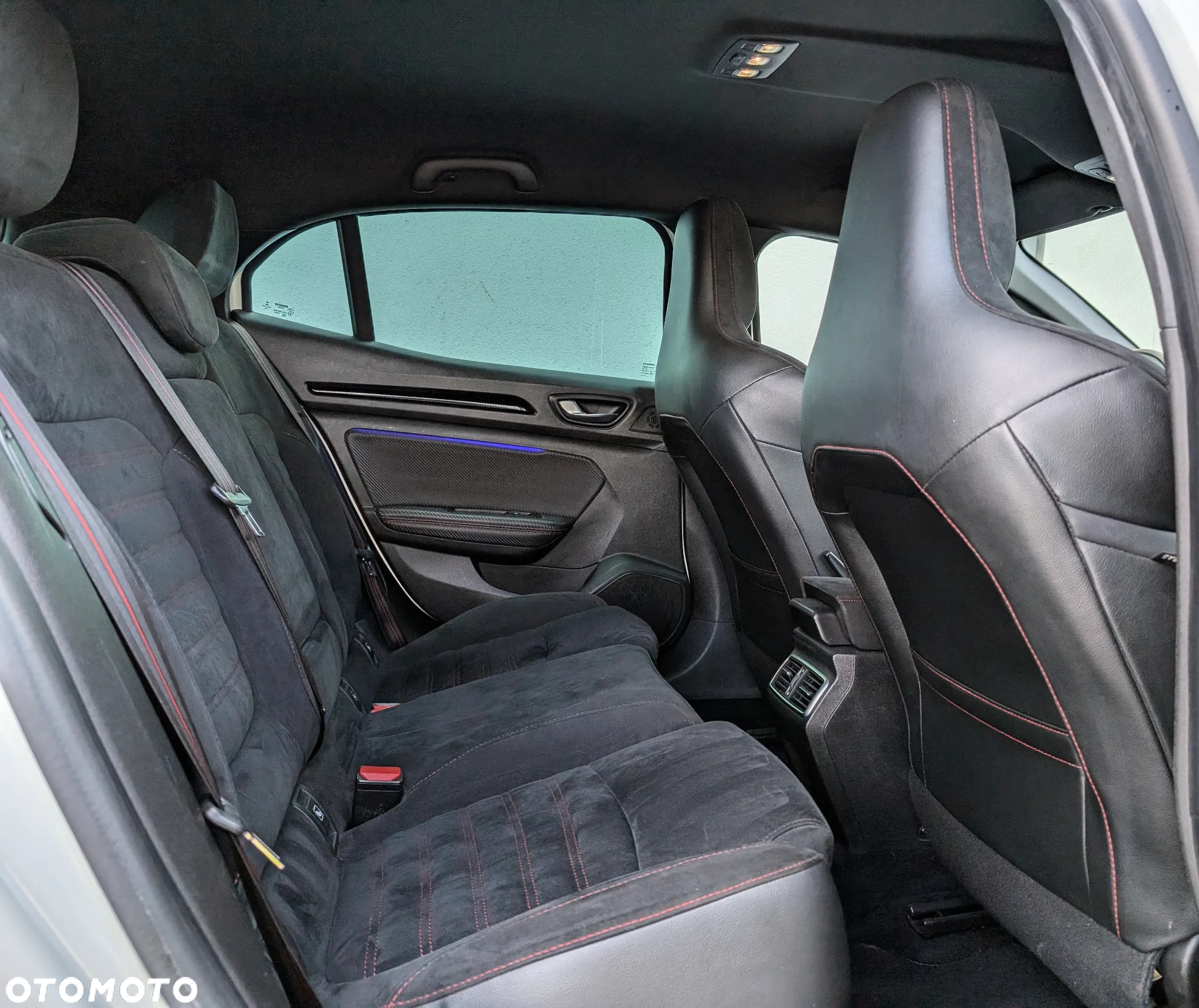 Renault Megane ENERGY TCe 280 R.S - 16