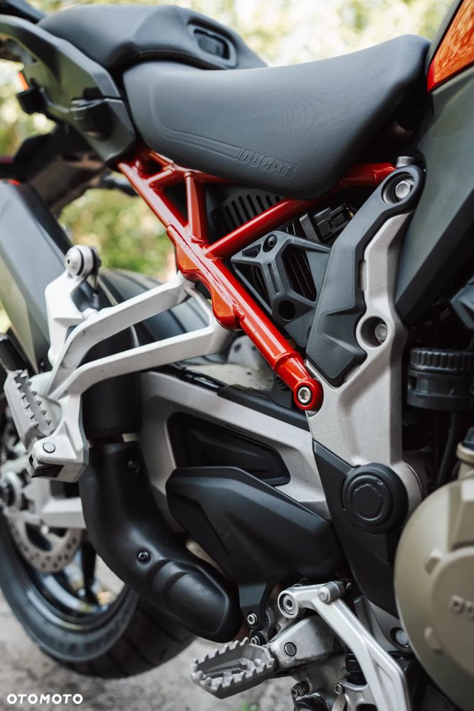 Ducati Multistrada - 16