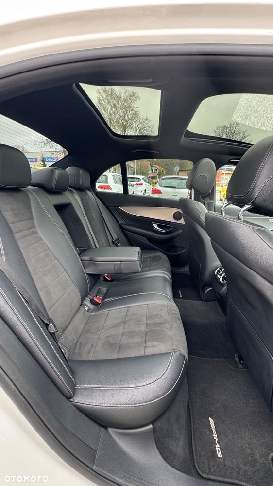 Mercedes-Benz Klasa E 220 d 9G-TRONIC - 10