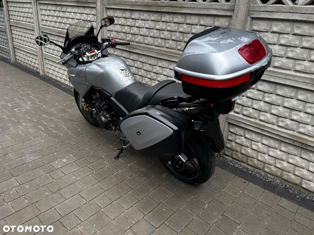 Honda CBF - 12