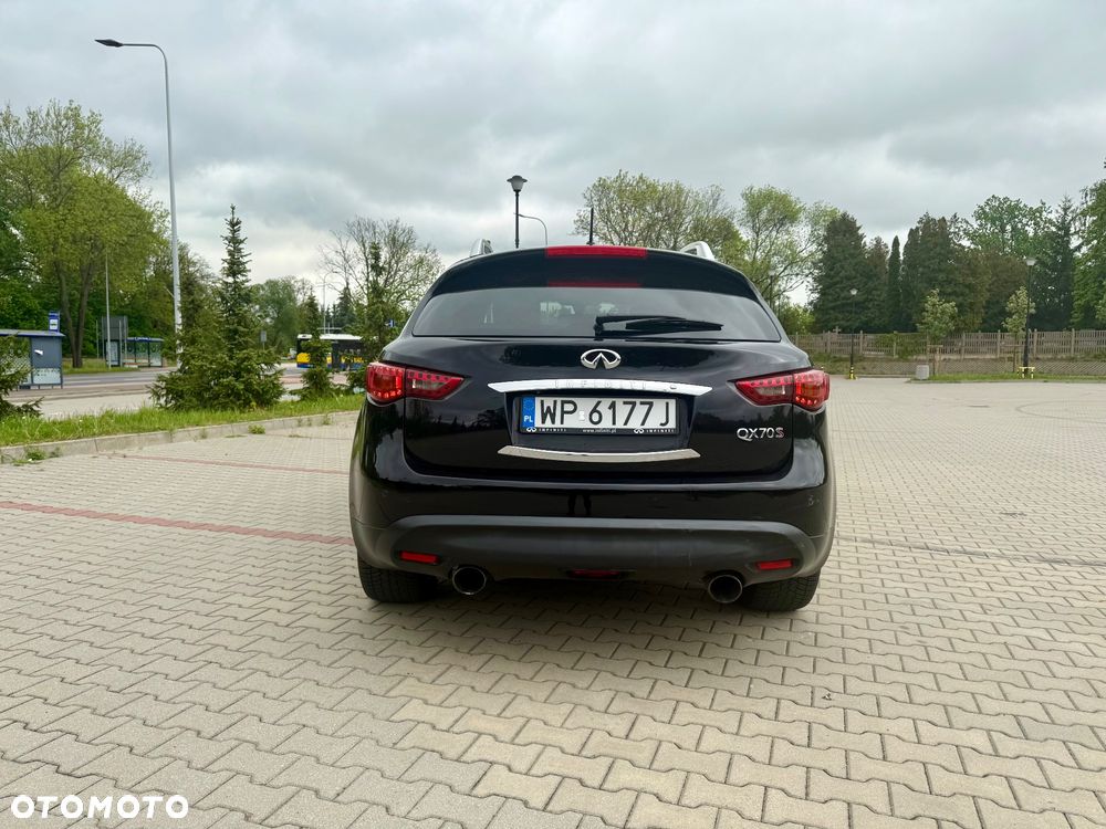 Infiniti Q70 3.0d S Premium - 6