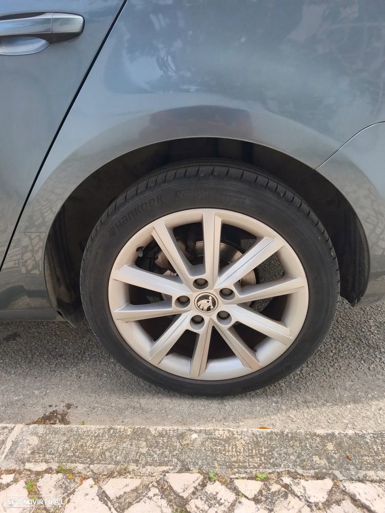Skoda Octavia Break 1.6 TDi Elegance Pack - 2