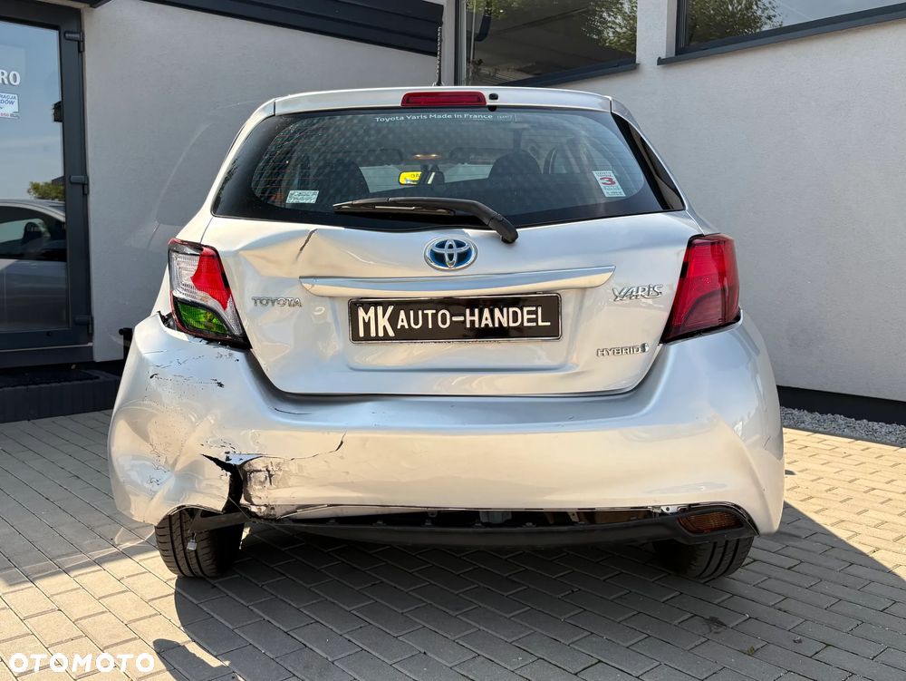 Toyota Yaris 2017 photo 5