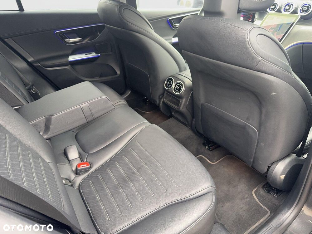 Mercedes-Benz GLC - 24